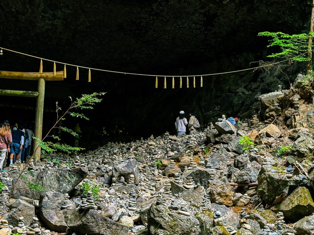 天安河原