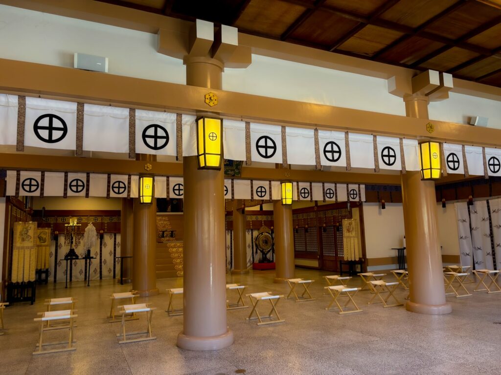 照国神社