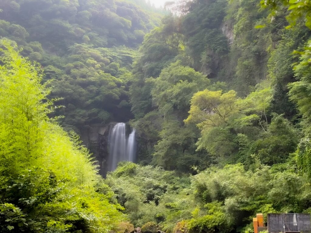 松尾の滝（布袋尊の滝）