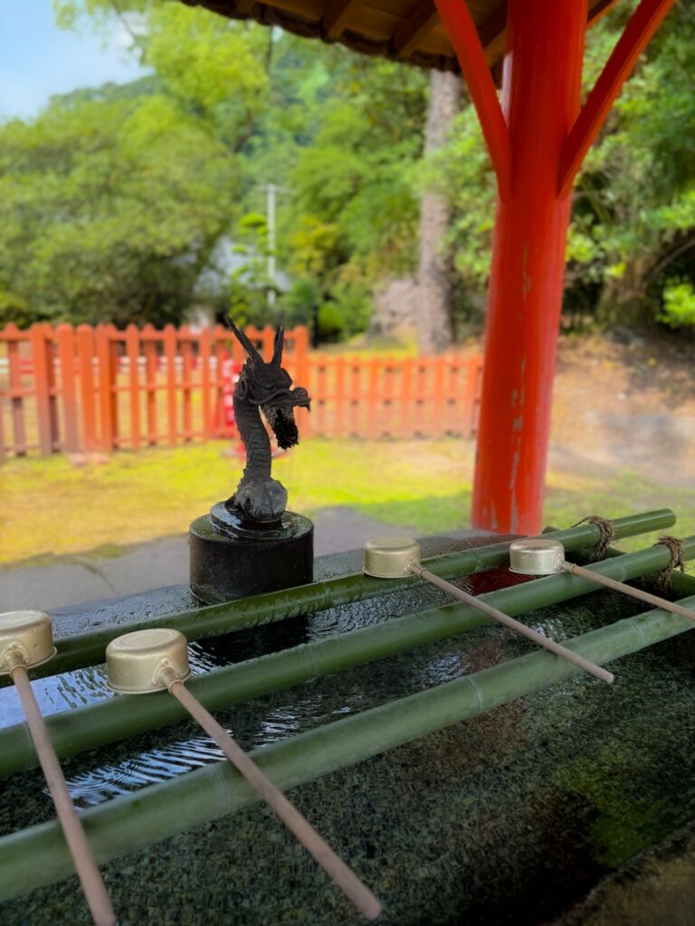 月読神社 手水舎