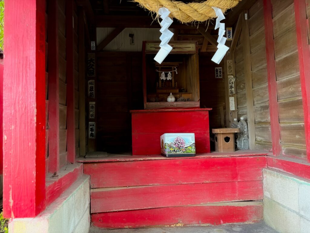 黒神埋没鳥居