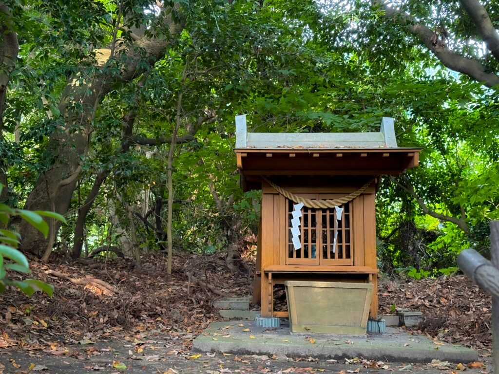 牛根麓埋没鳥居
