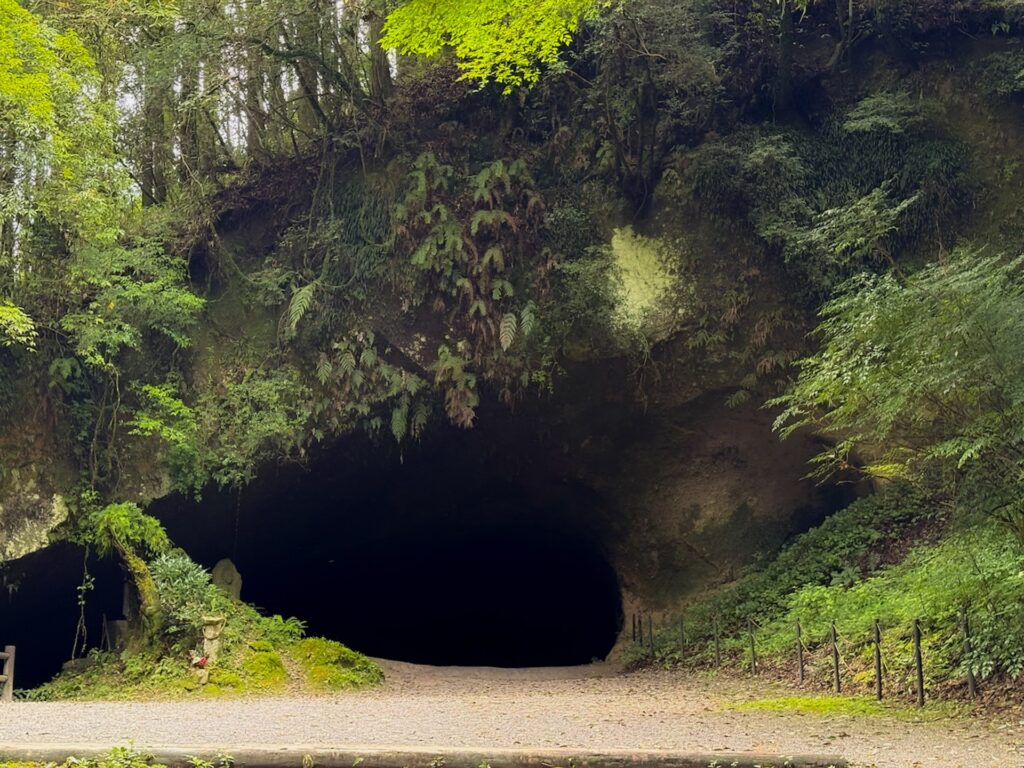 溝の口洞穴