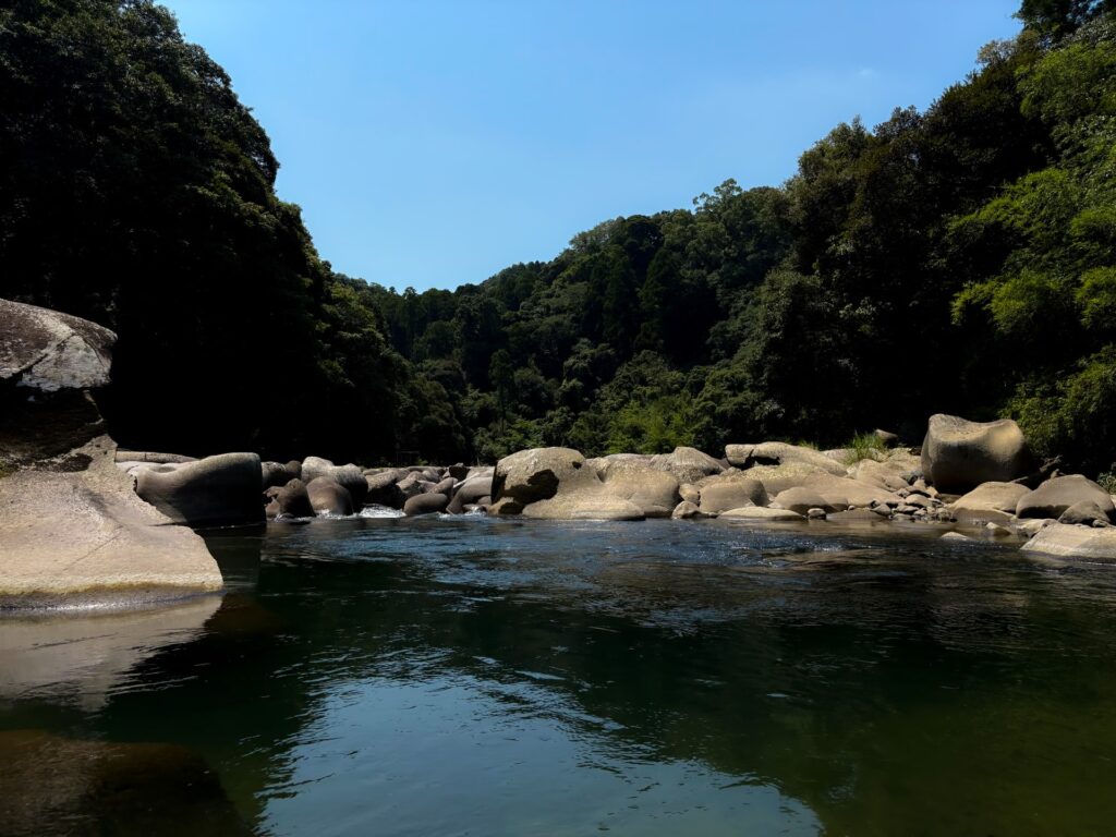谷田甌穴群